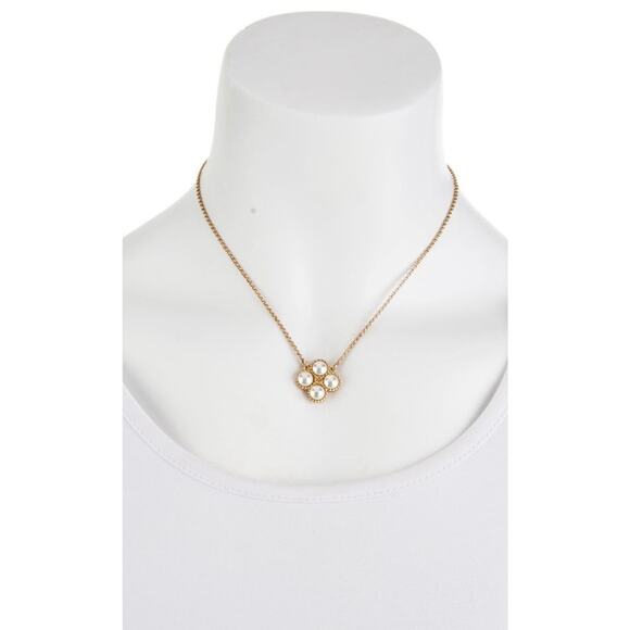 Tory Burch Pearl Clover Pendant Necklace NWT – Gold-Tone Chain with Logo Detail - Picture 1 of 6